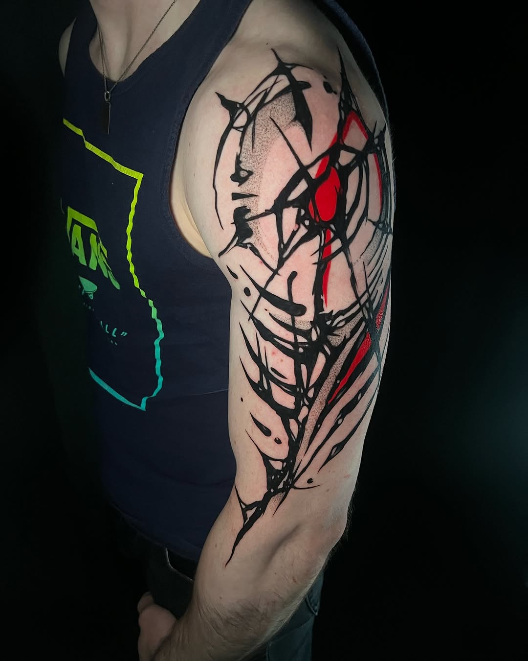Tattoo by @connellytaittattoo โ trash_polka, blackwork