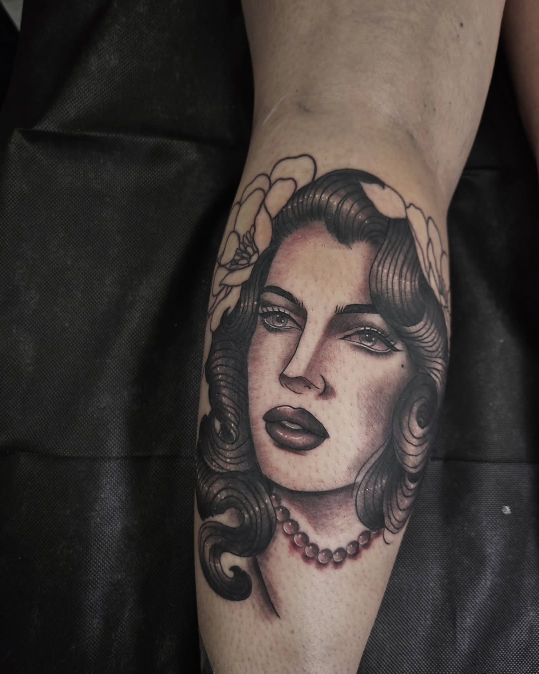 Tattoo by @traviesoxtattoos — black_and_grey