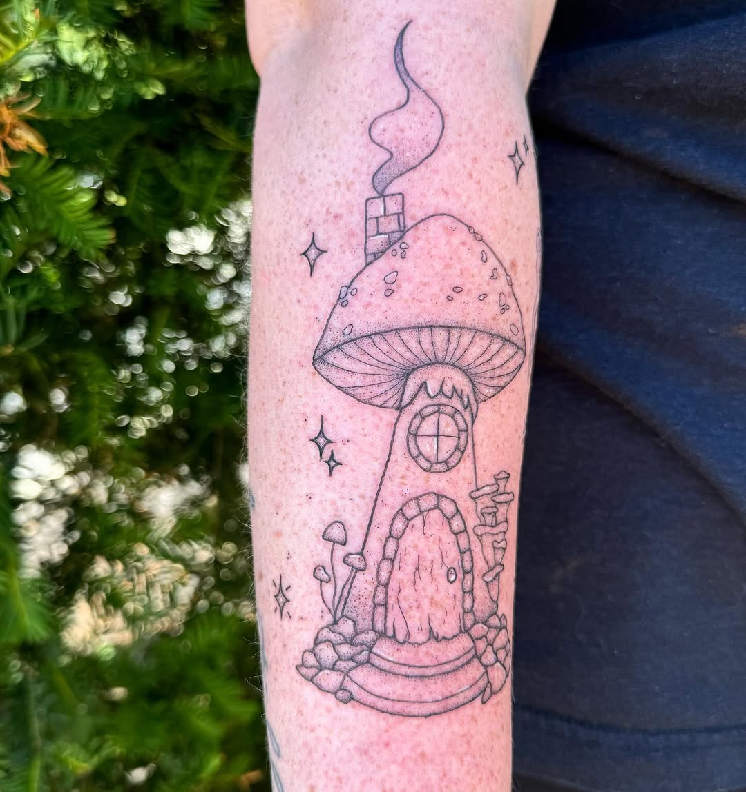 Tattoo by @tramps.stamps — illustrative