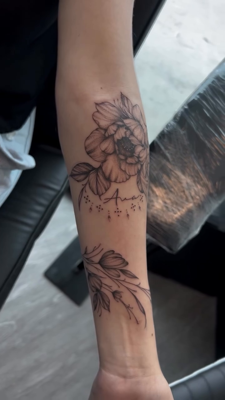 Tattoo by @inkbysyd โ fine_line, illustrative