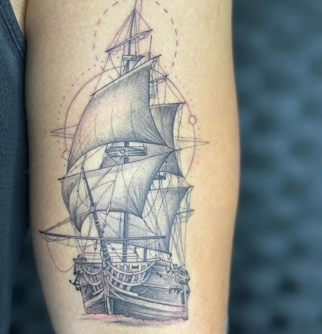 Tattoo by @raeanne.ink β black_and_grey, geometric