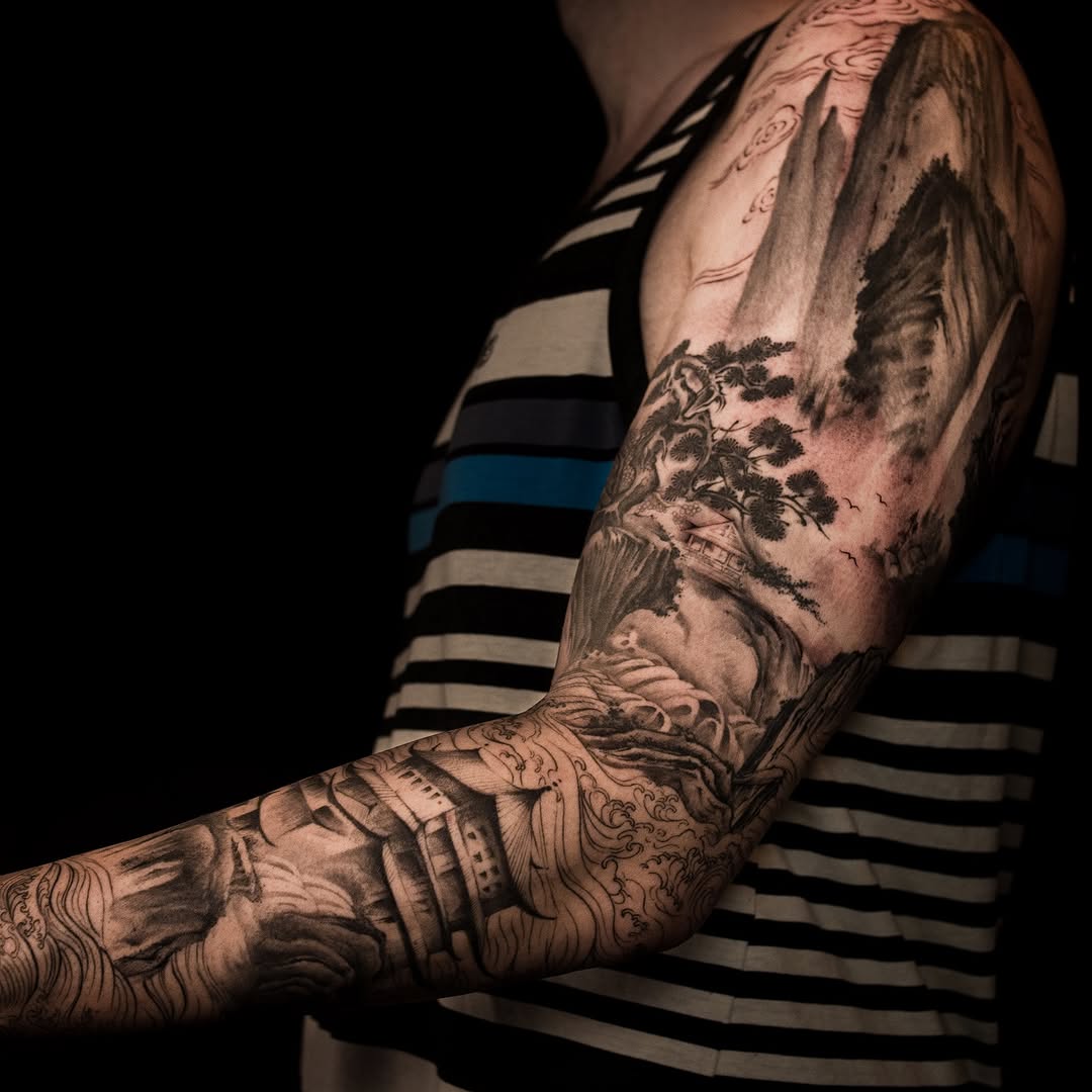 Tattoo by @evian_tat โ japanese_irezumi, realism