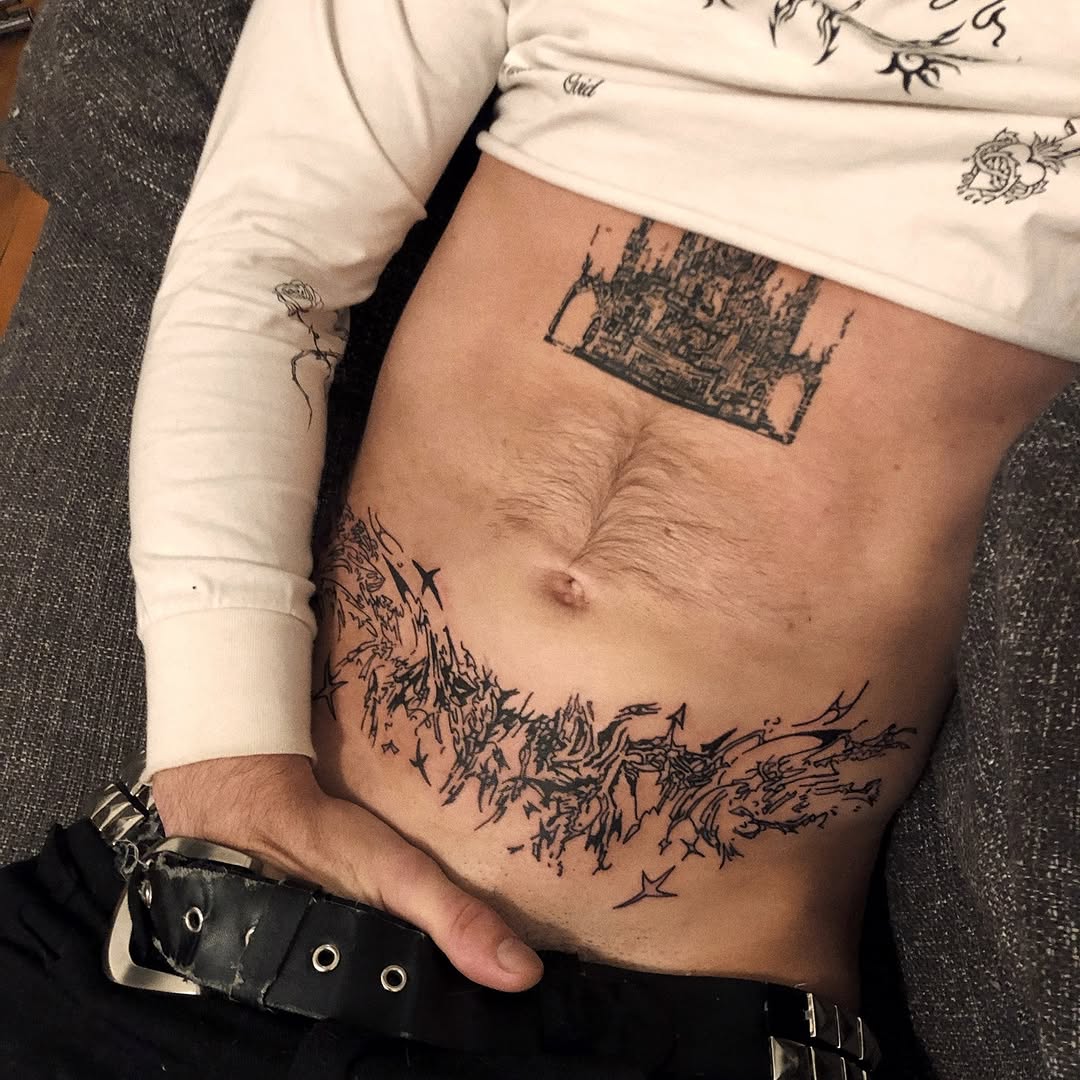 Tattoo by @oykuinkslove — blackwork, abstract
