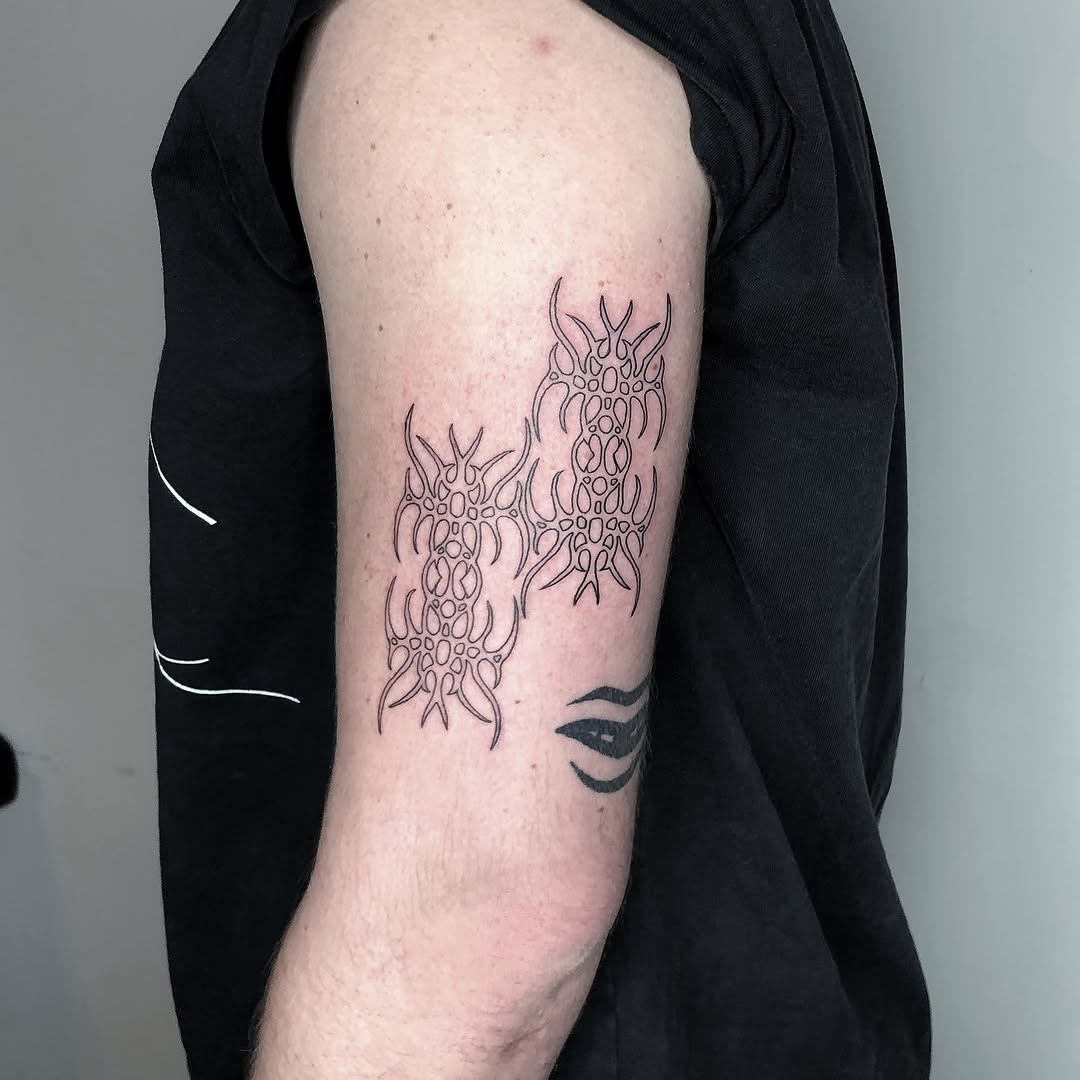 Tattoo by @oykuinkslove — geometric, blackwork