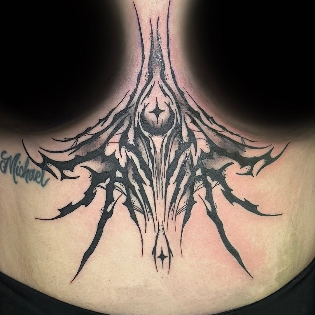 Tattoo by @_emilytattoos_ โ blackwork, illustrative