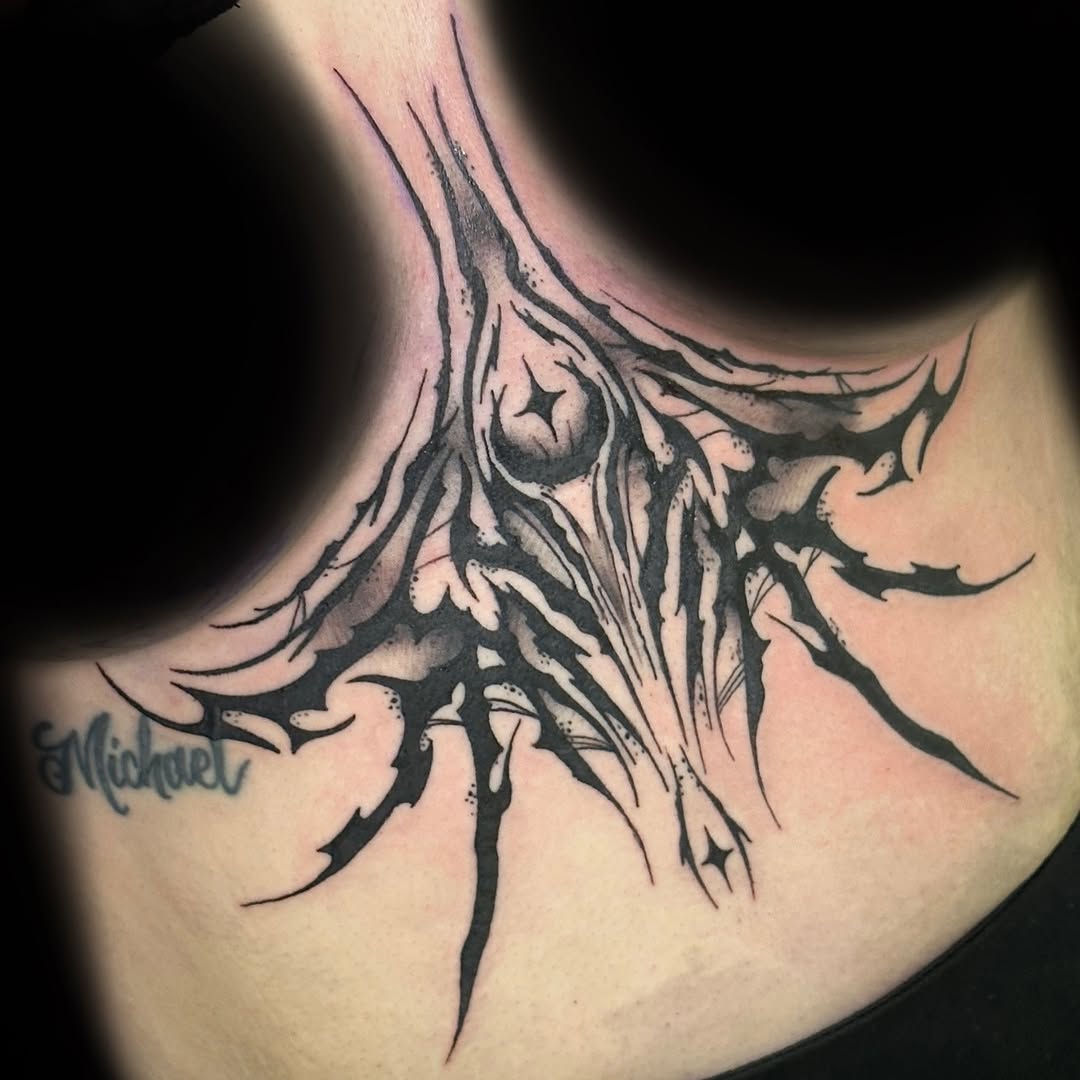 Tattoo by @_emilytattoos_ โ blackwork, illustrative