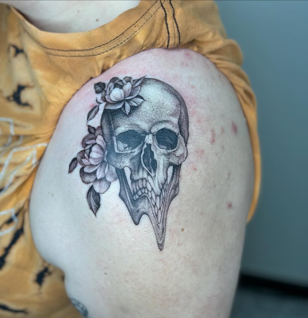 Tattoo by @raeanne.ink β black_and_grey, realism