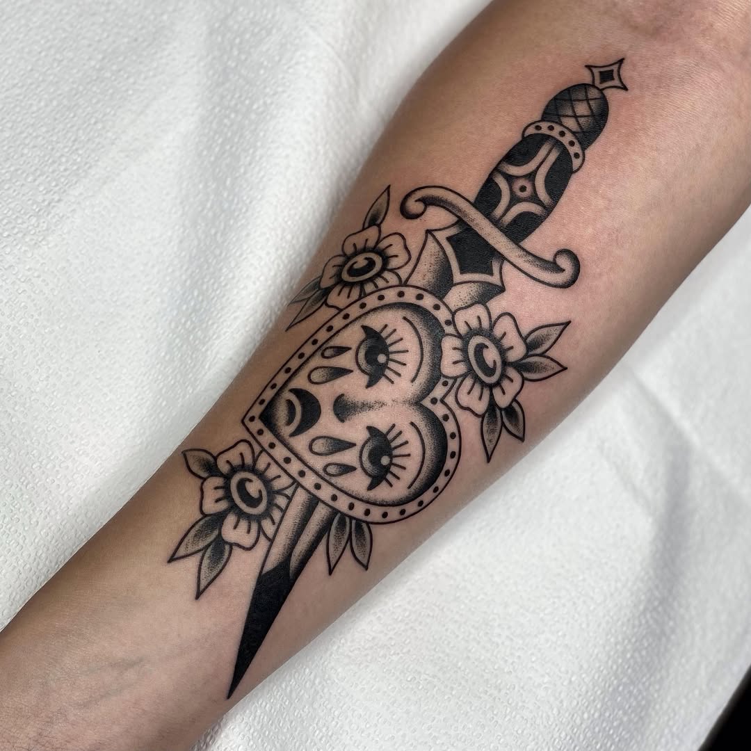 Tattoo by @threeseastattoo โ american_traditional