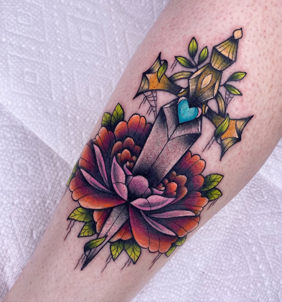 Tattoo by @rayasxmvf_ β neo_traditional