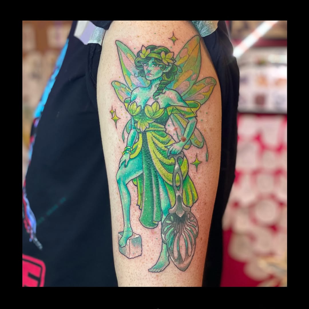 Tattoo by @lauraexleytattoo — new_school