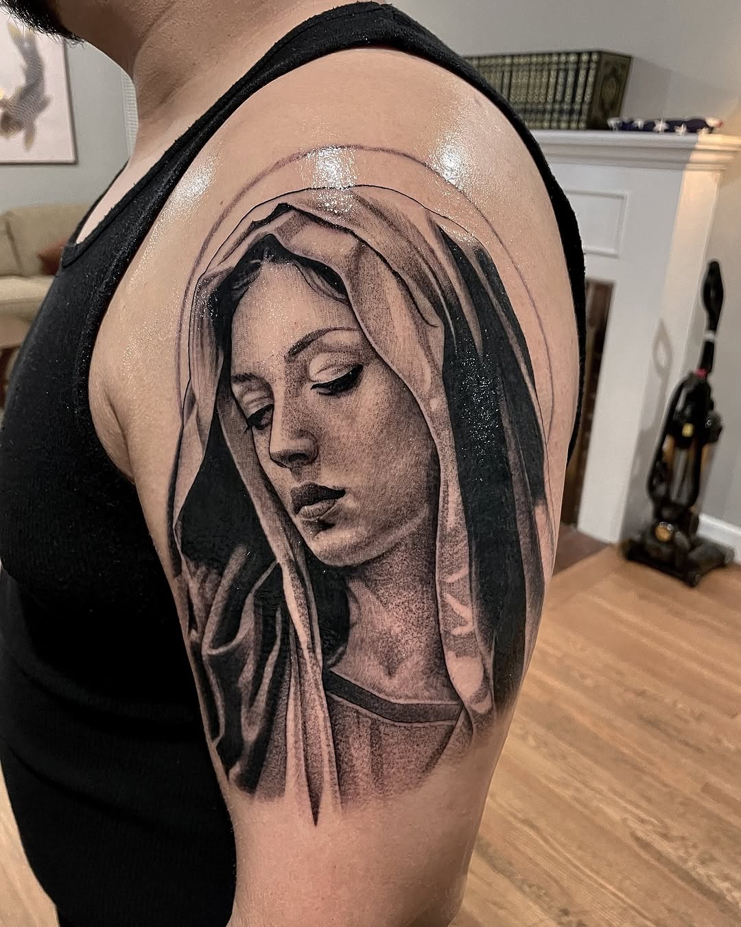 Tattoo by @chenzotattoos — realism, black_and_grey