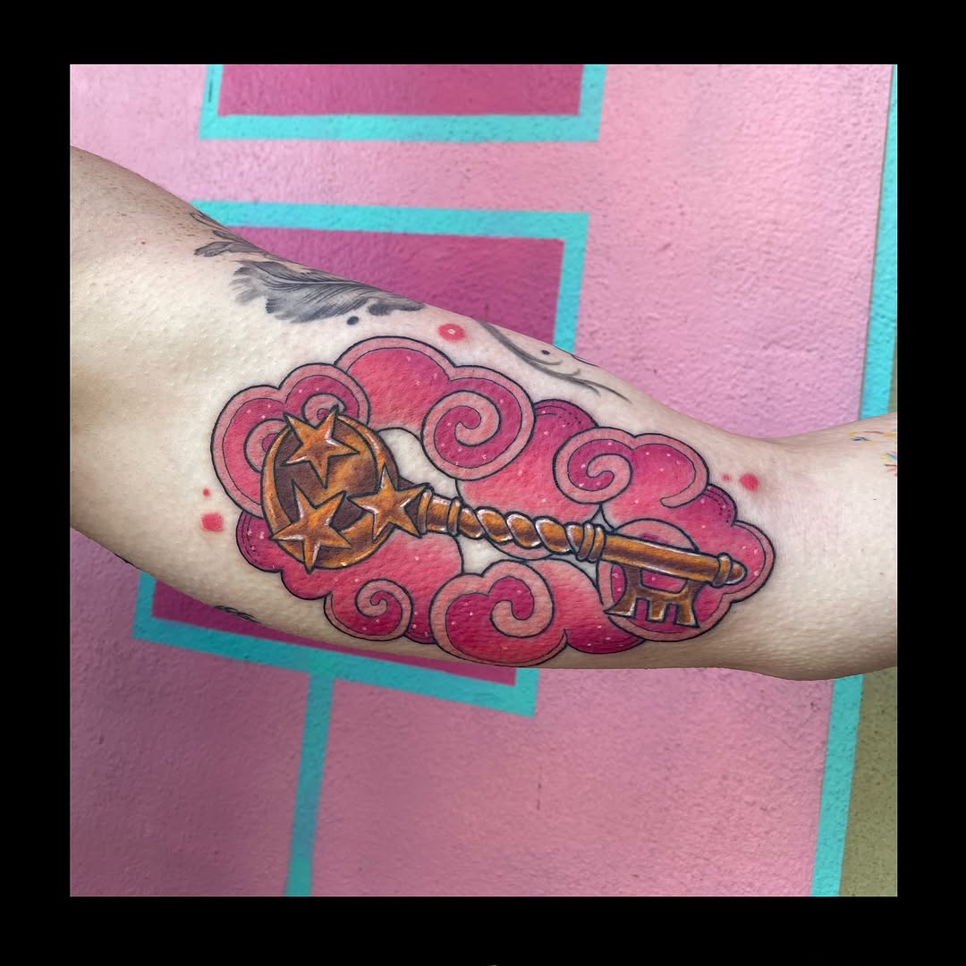 Tattoo by @lauraexleytattoo — new_school