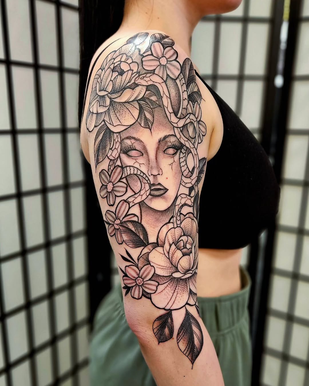 Tattoo by @jniahstylee — black_and_grey