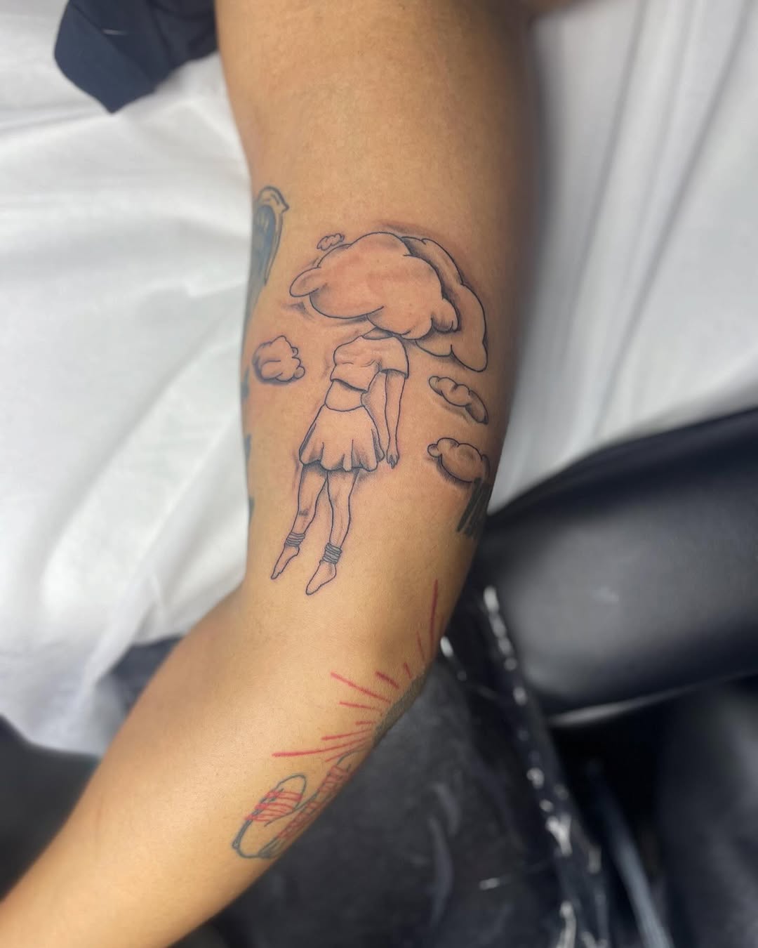Tattoo by @hunchos_dab_of_ink โ sketch