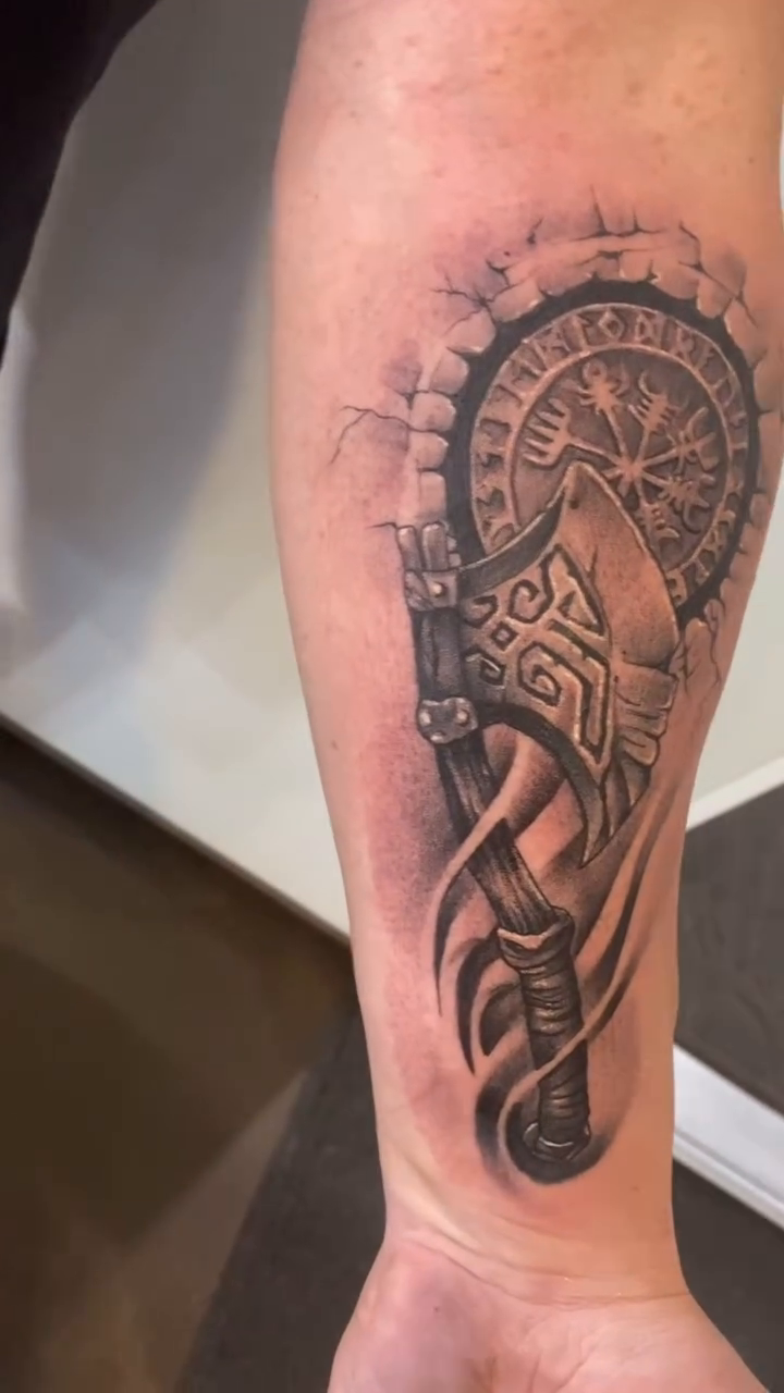 Tattoo by @codywolfetattoo โ black_and_grey, realism