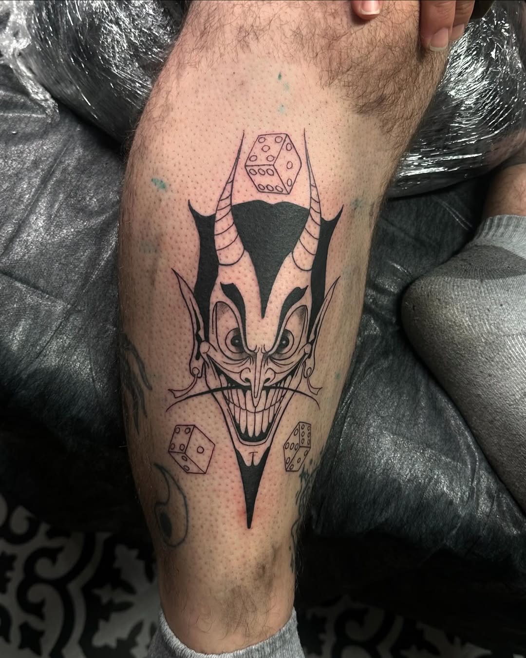 Tattoo by @picaflor.tattooer — american_traditional