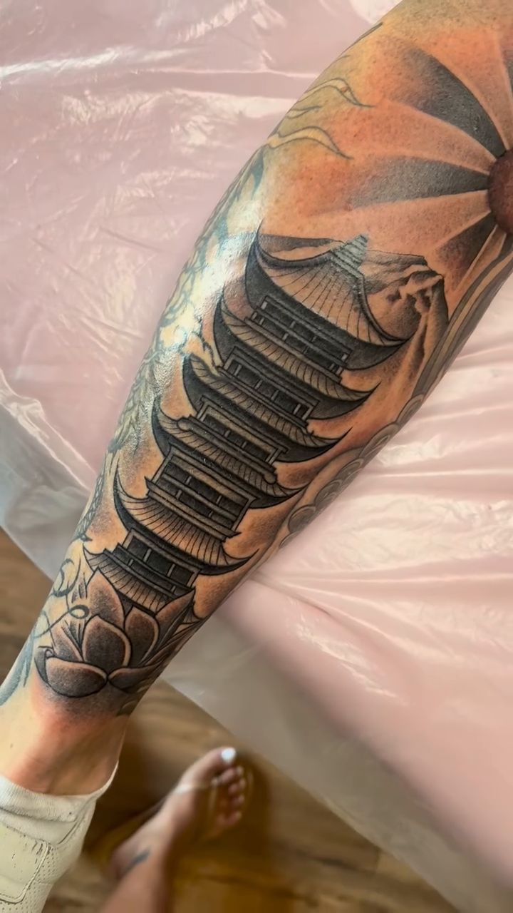 Tattoo by @queenieink โ japanese_irezumi, black_and_grey