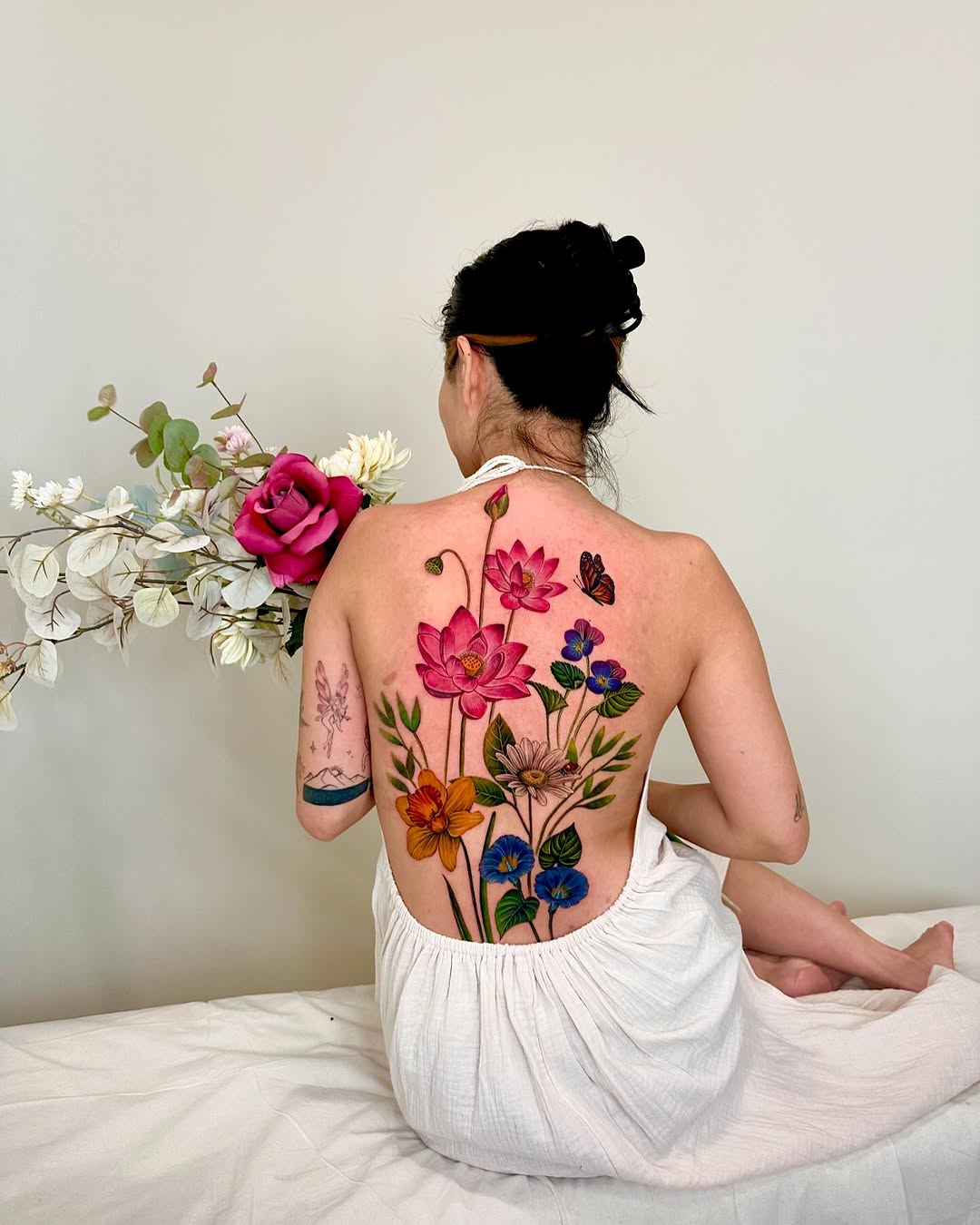 Tattoo by @claire_tattoos_ — illustrative, realism