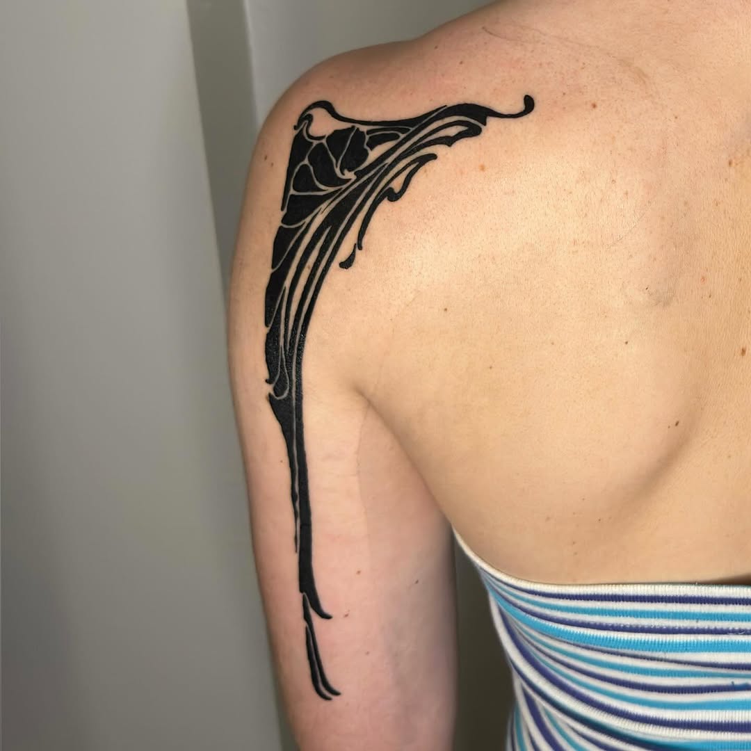 Tattoo by @chr.stophermart.nez — blackwork, illustrative