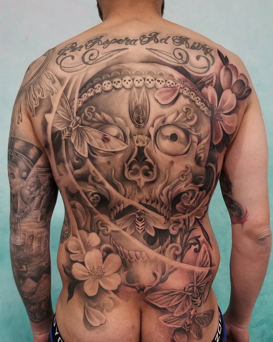 Tattoo by @_robynjade — black_and_grey, realism