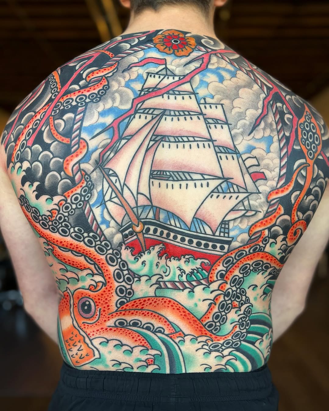 Tattoo by @jeffslacktattoo โ american_traditional