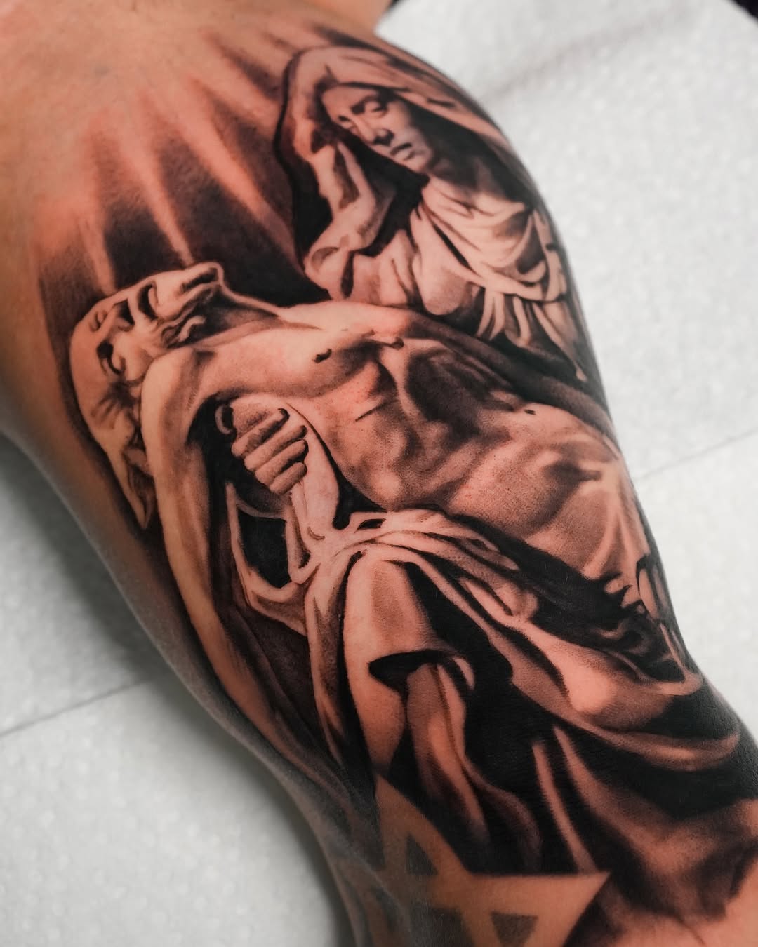 Tattoo by @gionastarace_tattoo โ black_and_grey, realism