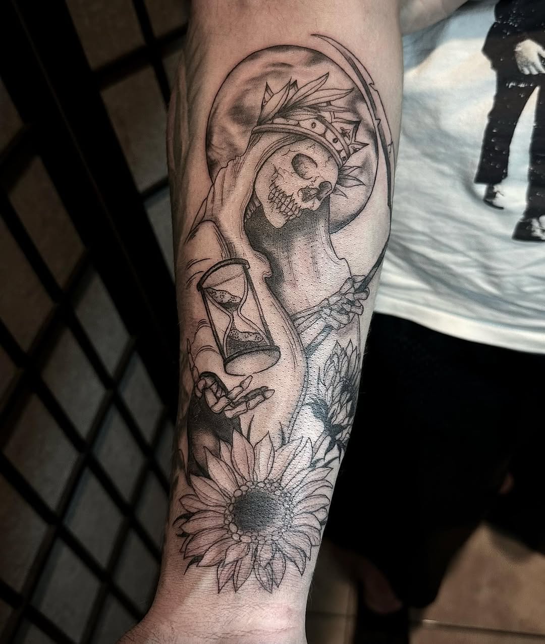 Tattoo by @a.michellearts — black_and_grey, illustrative