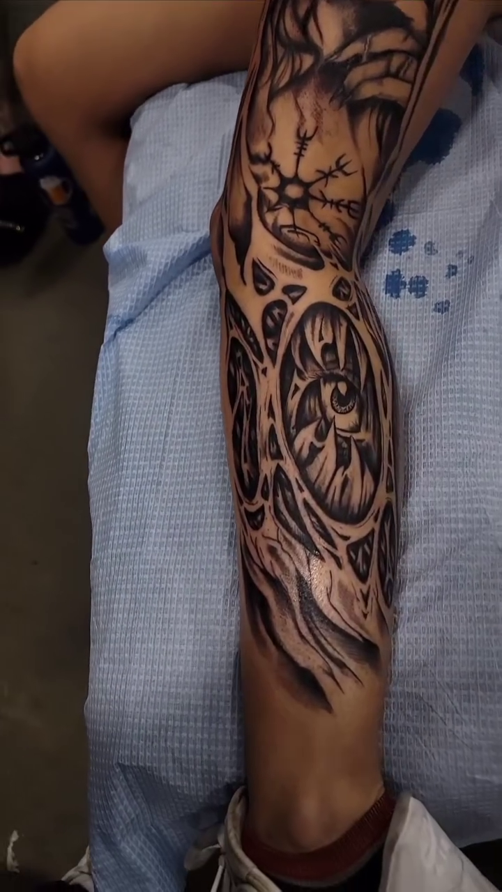 Tattoo by @joebelasco — black_and_grey, realism