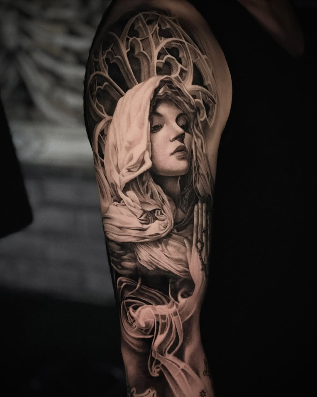 Tattoo by @linyurentattoo — black_and_grey, realism
