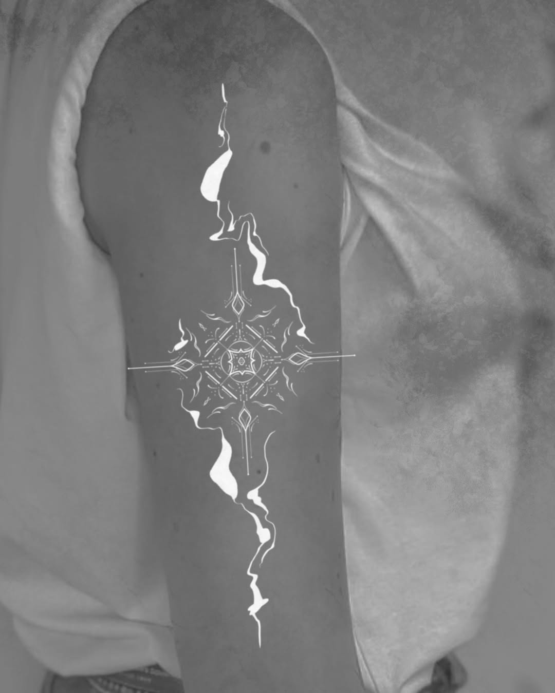 Tattoo by @beliv_ink β geometric