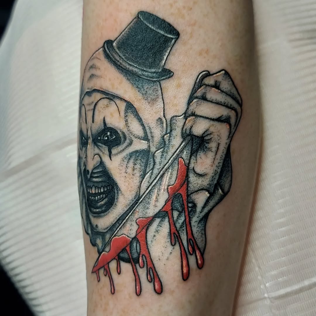 Tattoo by @you_aint_seen_muffins_yet β realism, black_and_grey