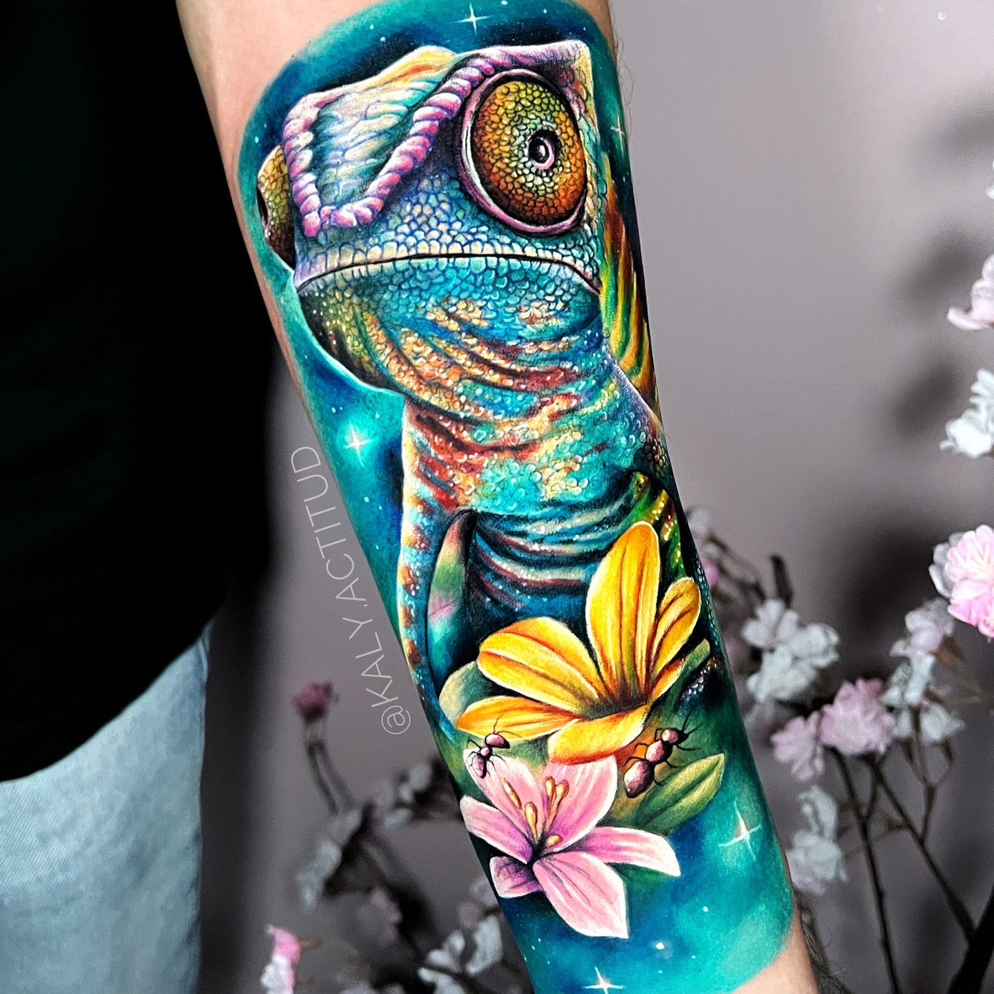 Tattoo by @kaly.actitud — realism, new_school