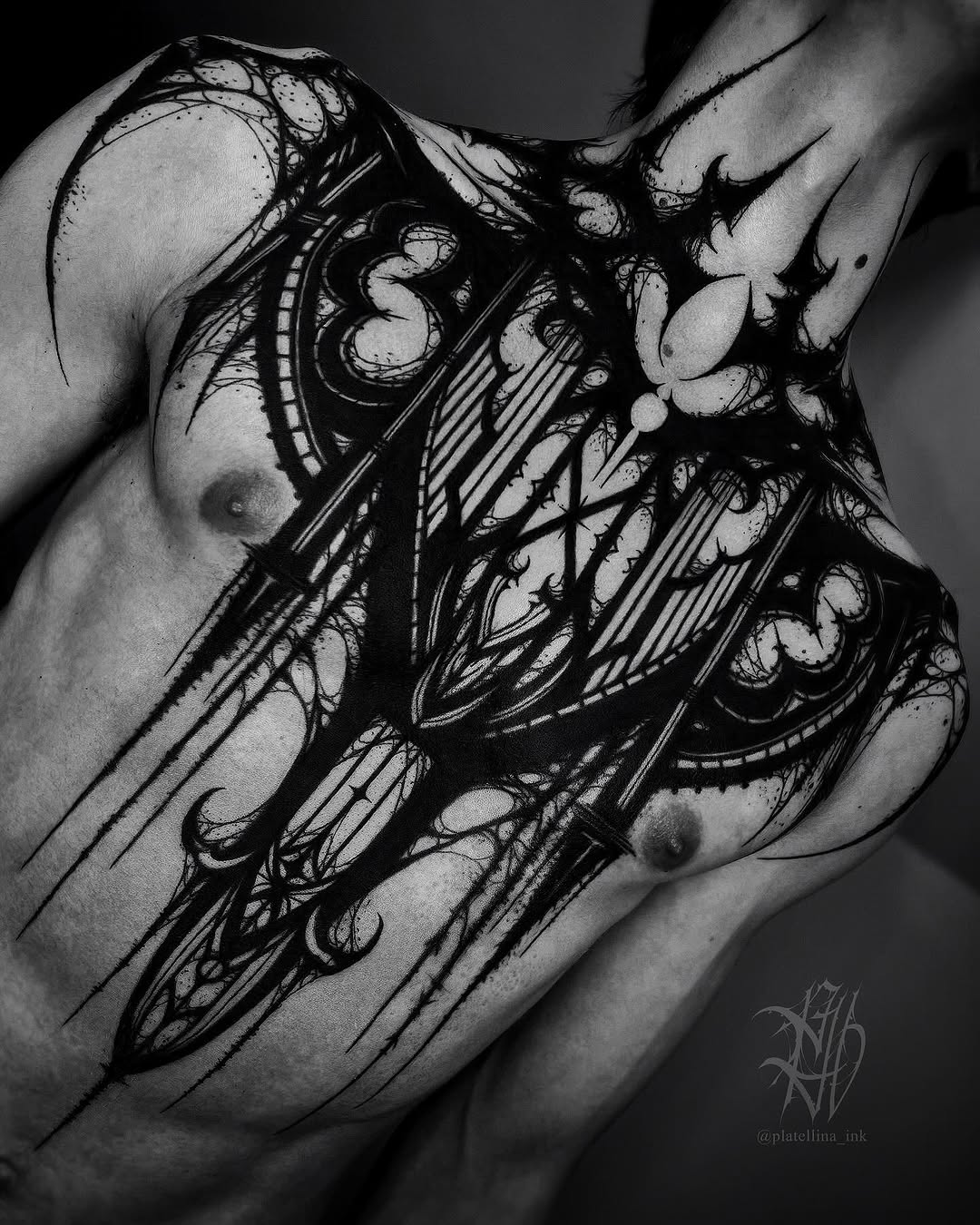 Tattoo by @platellina_ink — blackwork
