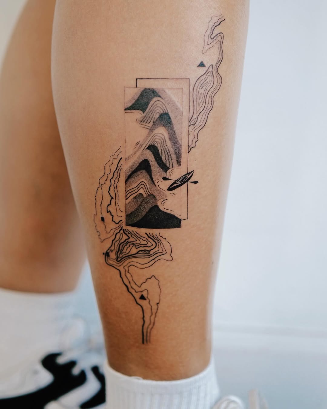 Tattoo by @graydient.inks β illustrative, geometric