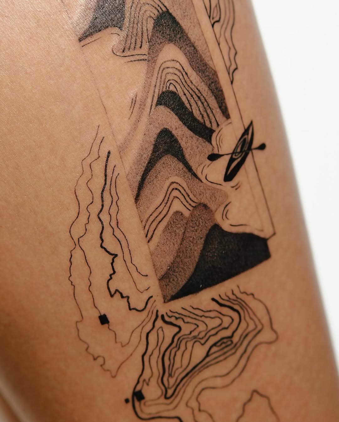 Tattoo by @graydient.inks β illustrative, geometric