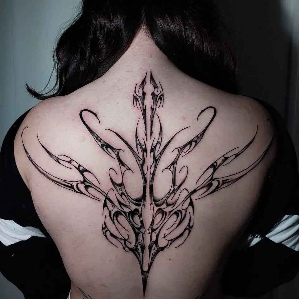 Tattoo by @issa.tatts — blackwork, ornamental