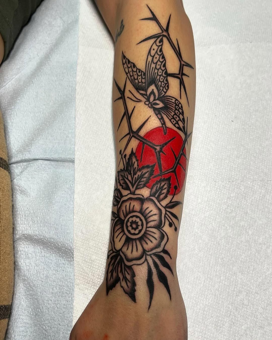 Tattoo by @hollydanesi โ black_and_grey