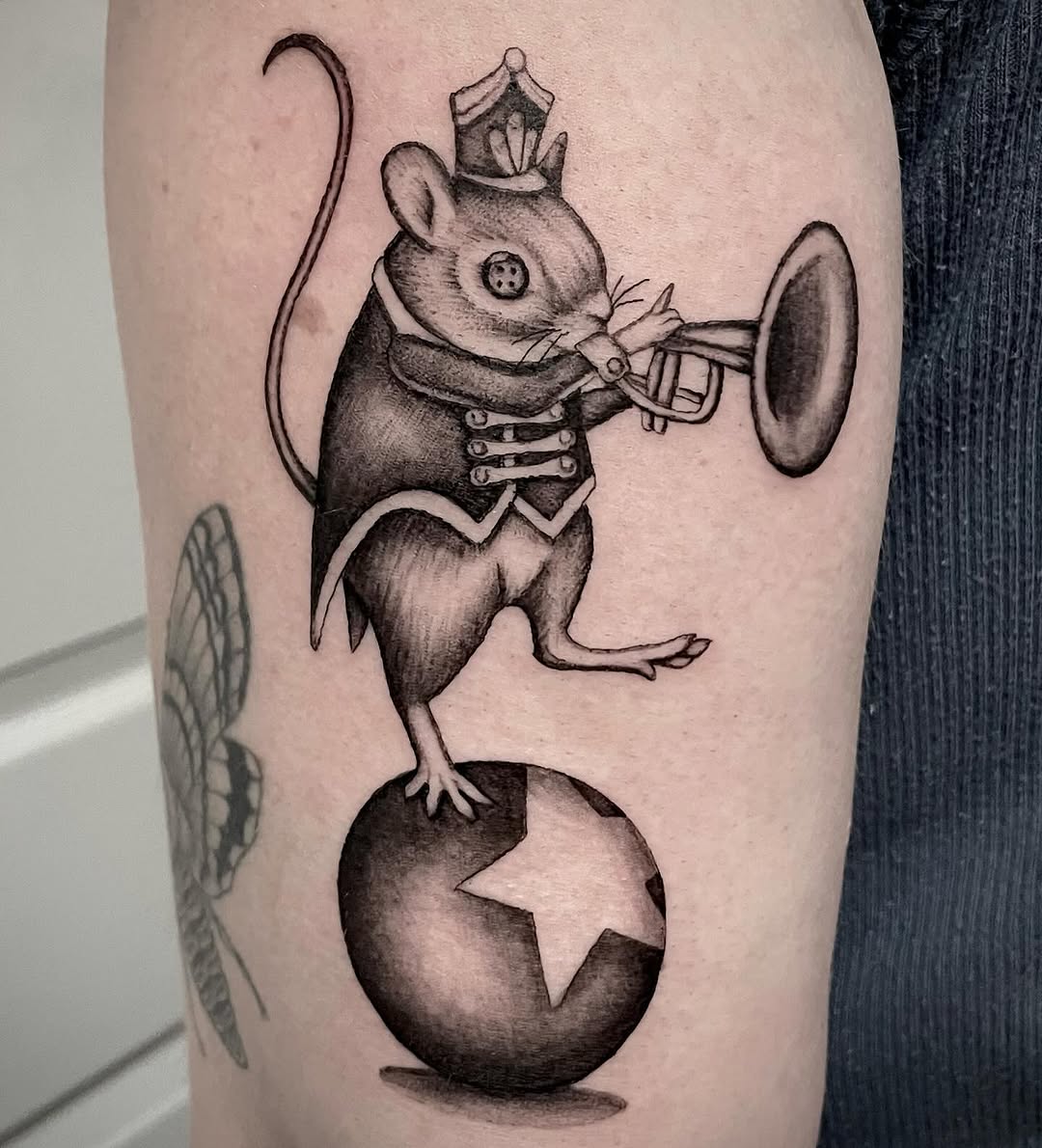 Tattoo by @tatts_by_kat — black_and_grey, illustrative