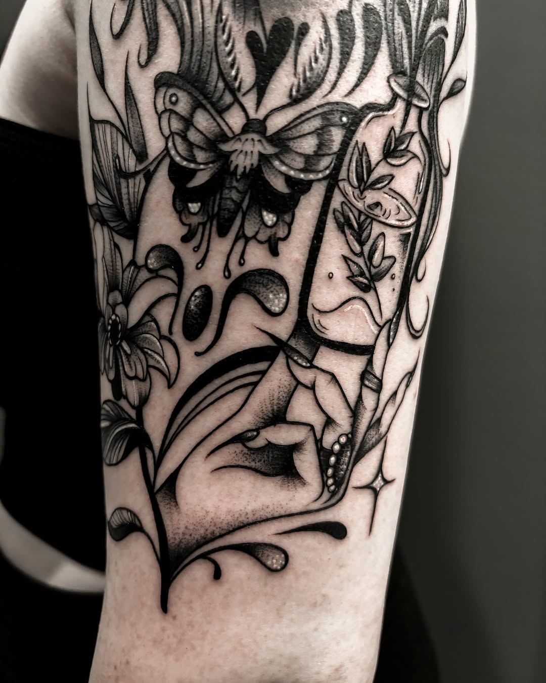 Tattoo by @jadeddesireetattoo — dotwork