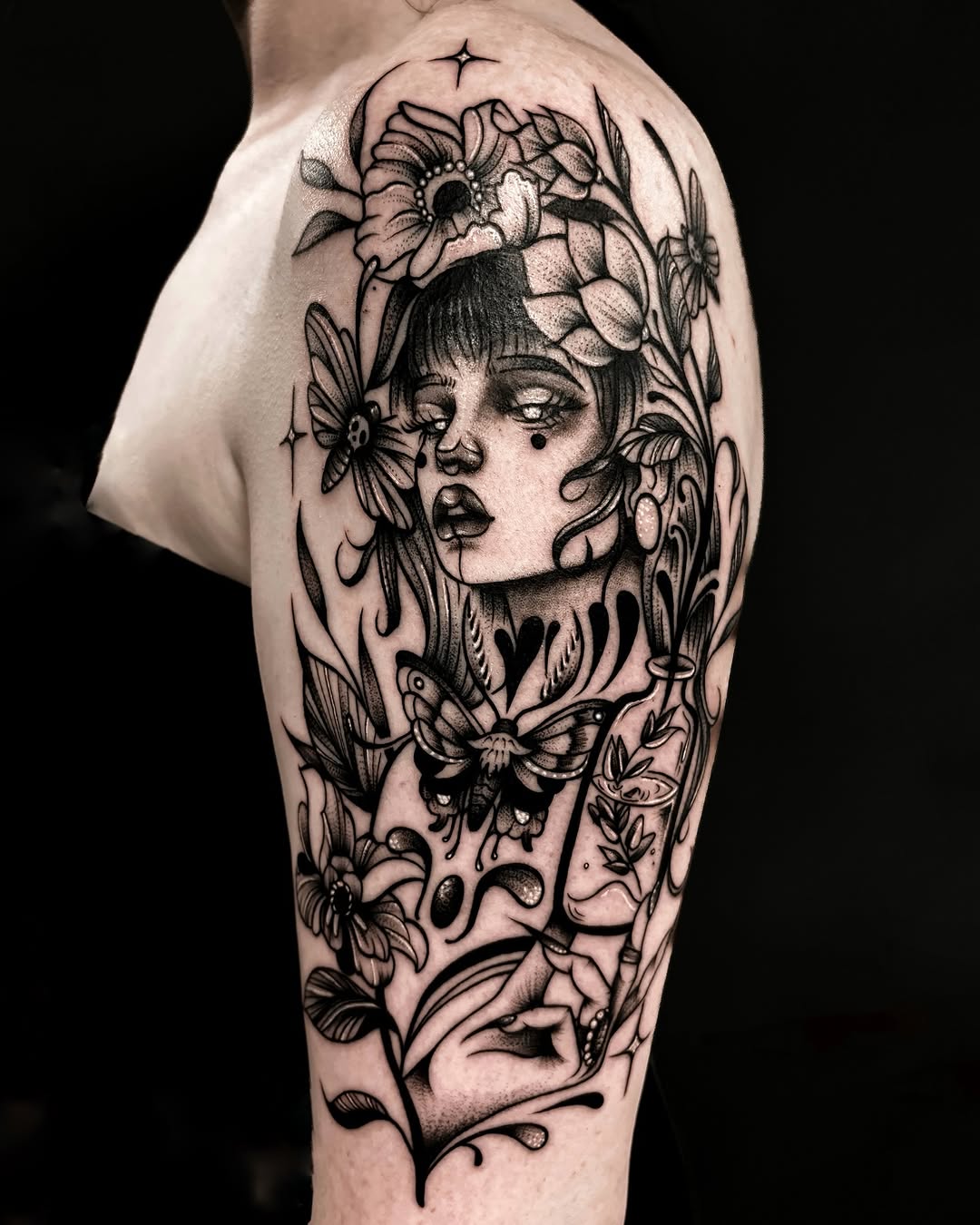 Tattoo by @jadeddesireetattoo — blackwork