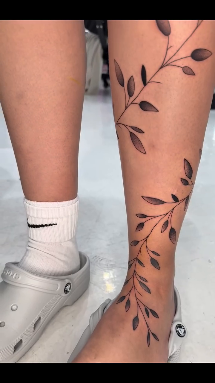 Tattoo by @jocetattoos — fine_line