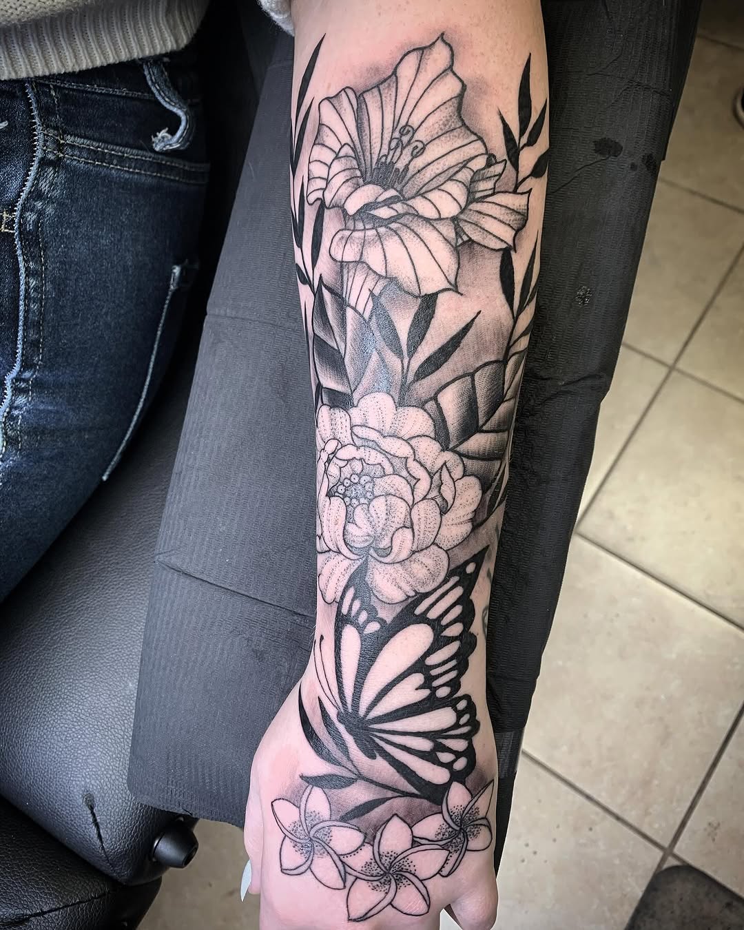 Tattoo by @kaptainbubbles — black_and_grey