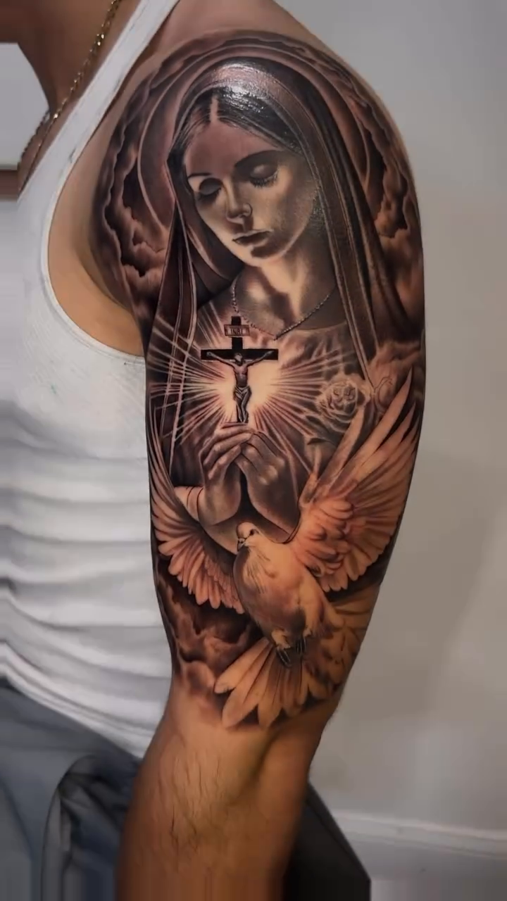 Tattoo by @gee_chino — black_and_grey, realism