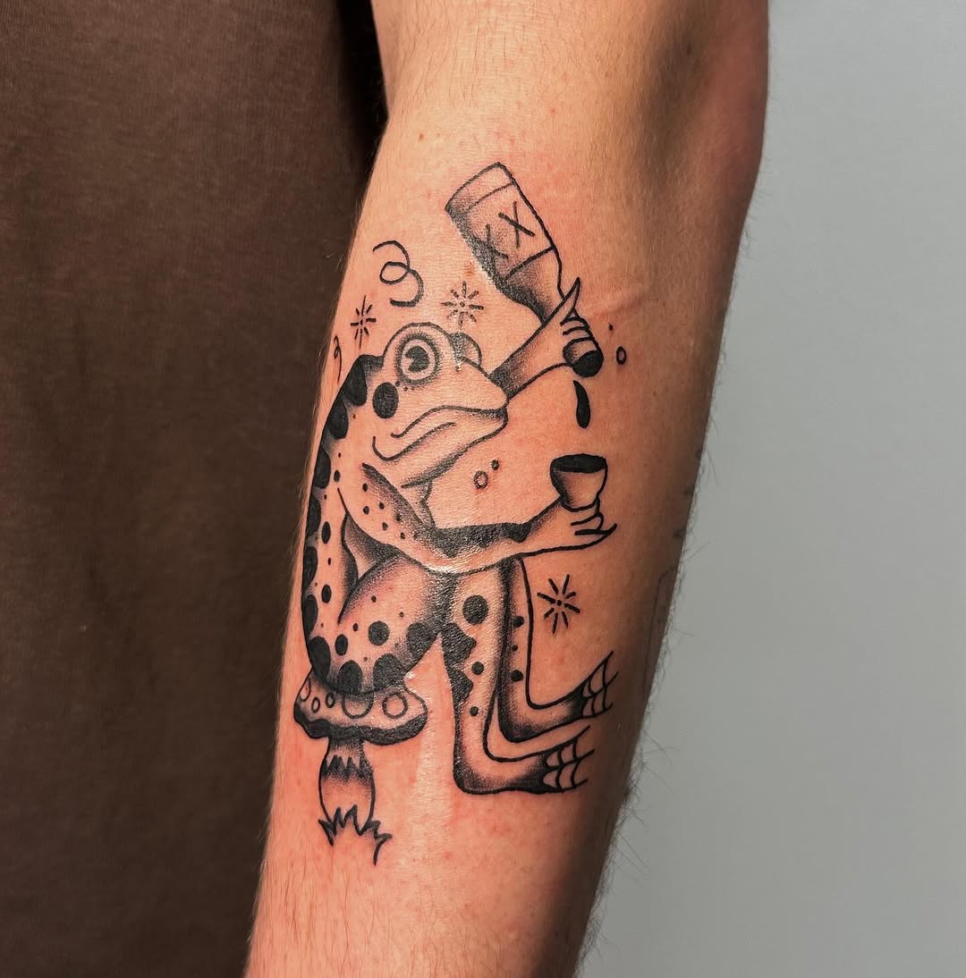 Tattoo by @skyrosetattoos — american_traditional