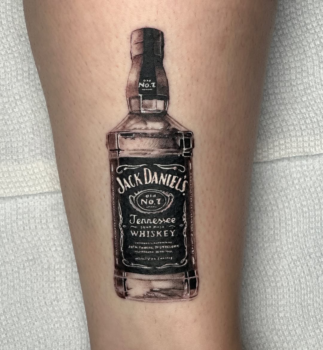 Tattoo by @nicolettemadlyne β realism, black_and_grey