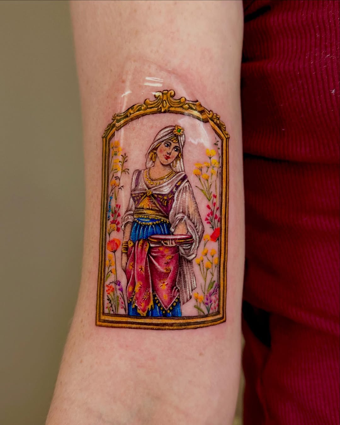 Tattoo by @claire_tattoos_ — illustrative, realism