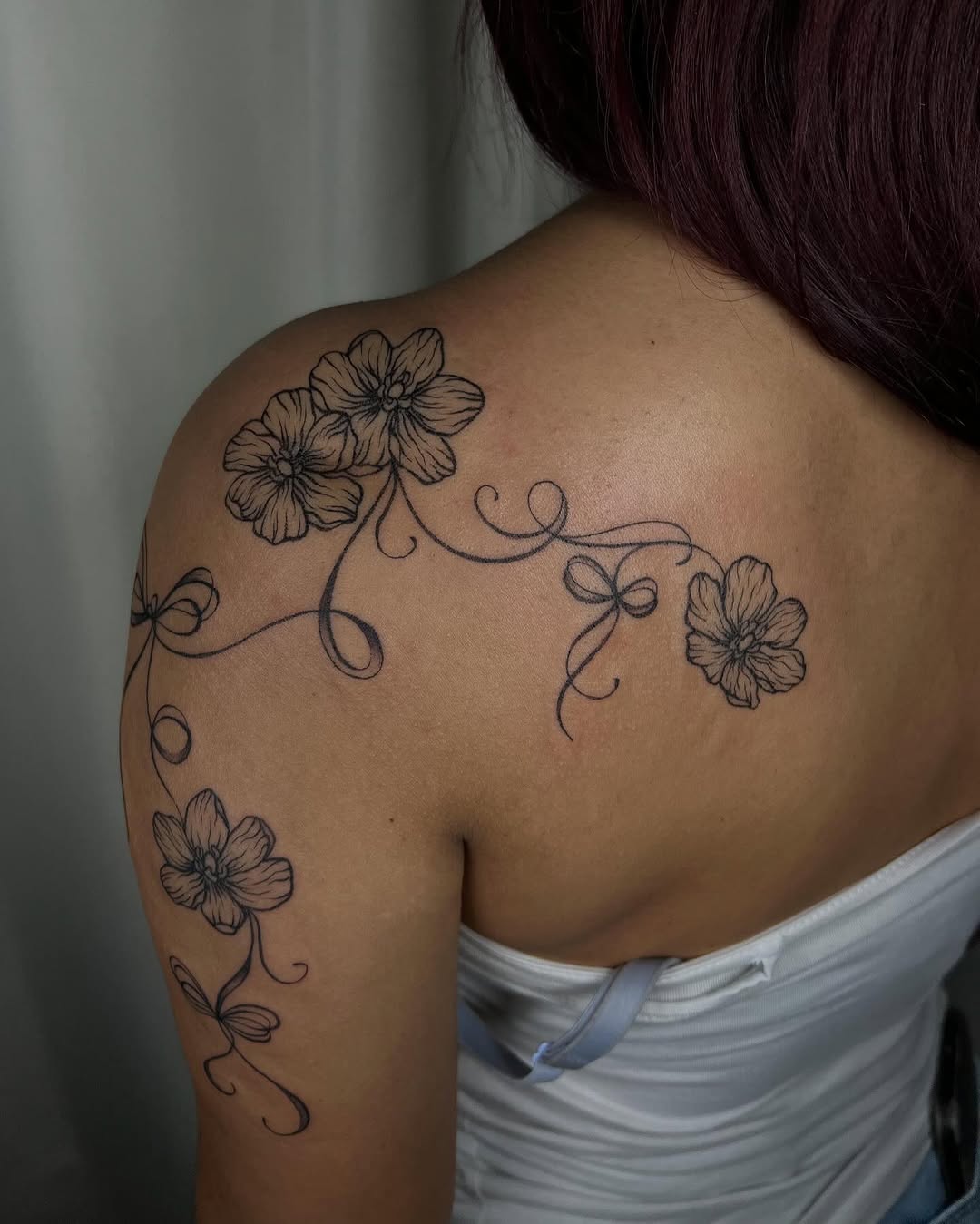 Tattoo by @inkby.isa — fine_line, ornamental
