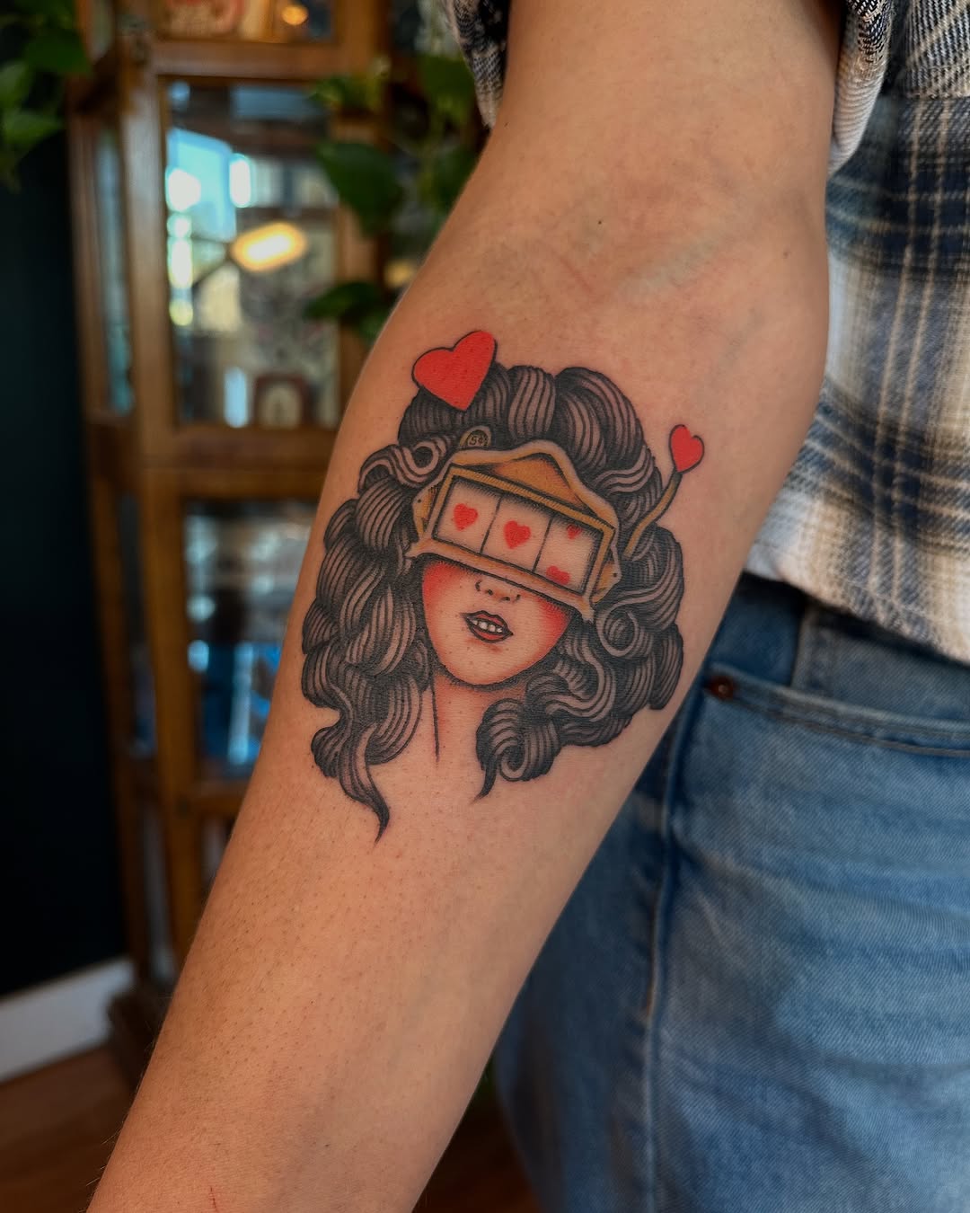Tattoo by @maxpete — american_traditional, illustrative