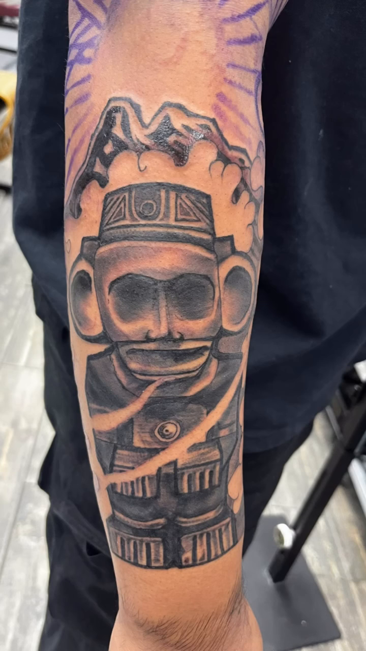 Tattoo by @kellykalani — black_and_grey, geometric