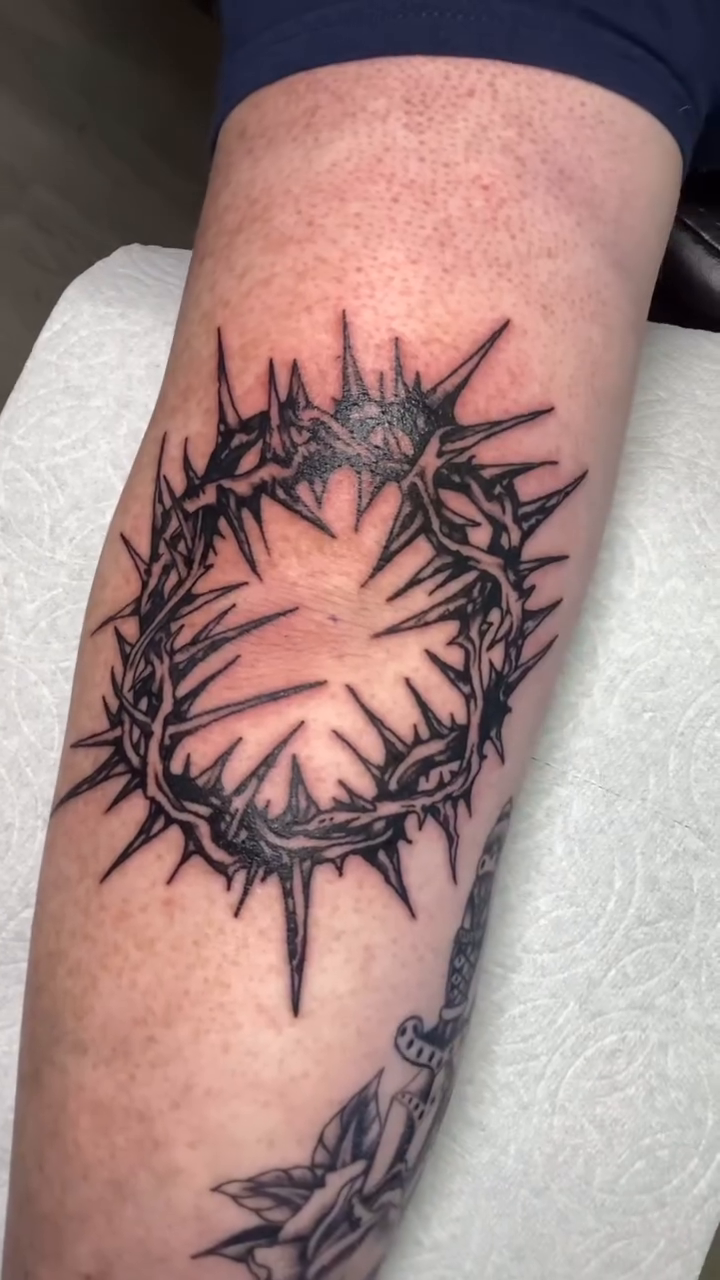 Tattoo by @fionatattooos โ blackwork, dark_realism